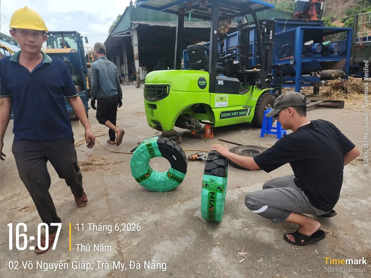 Lốp xe nâng đặc 6.50-10 Lốp xe nâng đặc 6.50-10