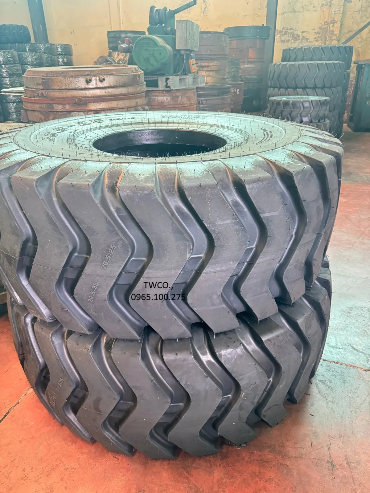 Lốp 26.5-25 32 Pr Vinwin Lốp 26.5-25 32 Pr Vinwin