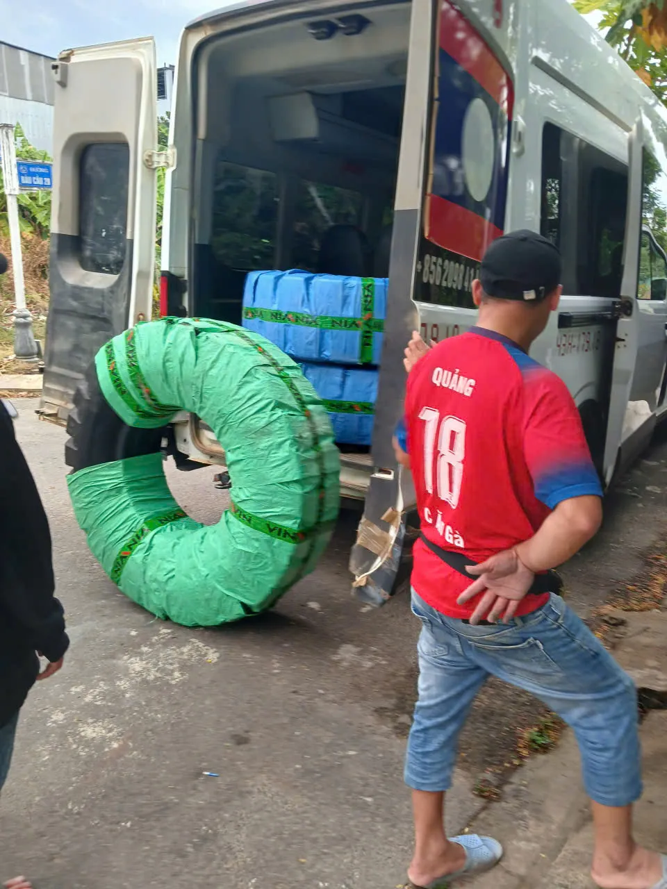 Lốp xúc lật 14.00-24 28PR Vinwin Lốp xúc lật 14.00-24 28PR Vinwin